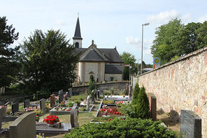 Die Trauerhalle auf dem Friedhof Laubenheim. © WB Mainz