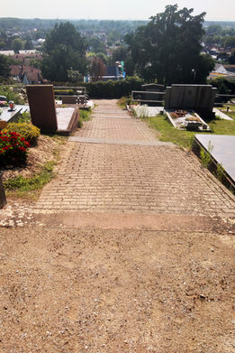 Auf ein Neues: Auch die zweite Treppe auf dem Laubenheimer Friedhof wird erneuert.