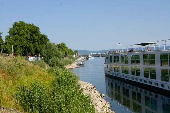 Blick auf die Schiffsanleger