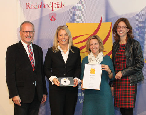 Werner Keggenhoff (Präsident des Landesamtes für Soziales, Jugend und Versorgung), Jeanette Wetterling (Vorstand Wirtschaftsbetrieb Mainz), Katrin Eder (Beigeordnete und Verwaltungsratsvorsitzende) und Sozialministerin Bätzing-Lichtenthäler