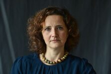 Neue Stadtschreiberin Julia Schoch (c) ZDF_Ulrich Burkhardt, Honorarfrei für redaktionelle Berichterstattung inkl. SoMe bei Nennung ZDF und Ulrich Burkhardt