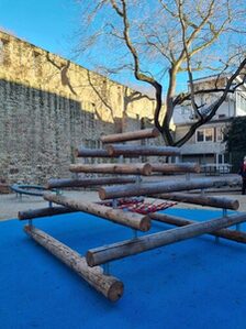 Kletterpyramide Spielplatz Schlossergasse