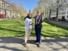 PM Mehrere Fußverkehrsampeln mit Ampelpaaren ausgestattet 1