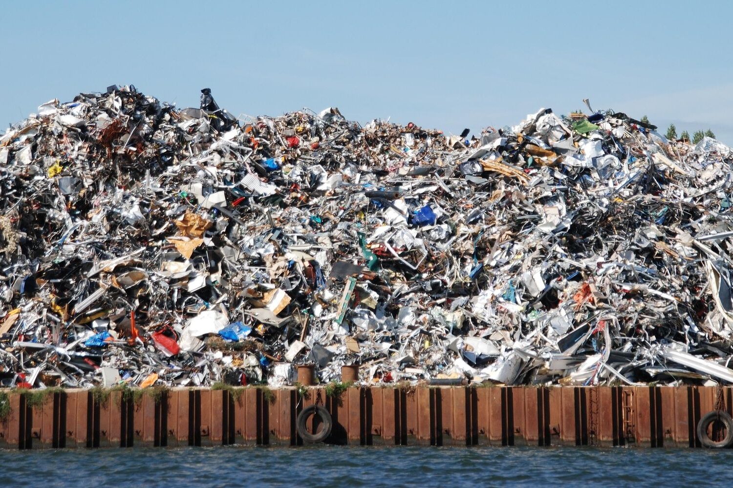 Large mountain of waste from aluminum products