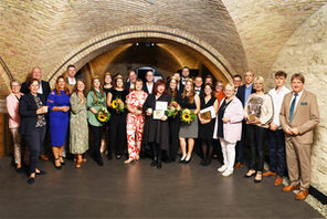 Zu sehen sind alle Preisträger:innen des Best Of Wine Tourism Awards 2024 © Carsten Costard