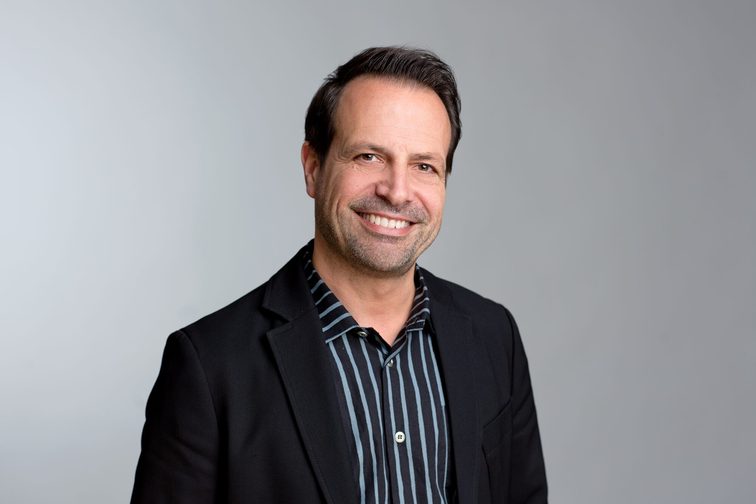 Axel Strobach